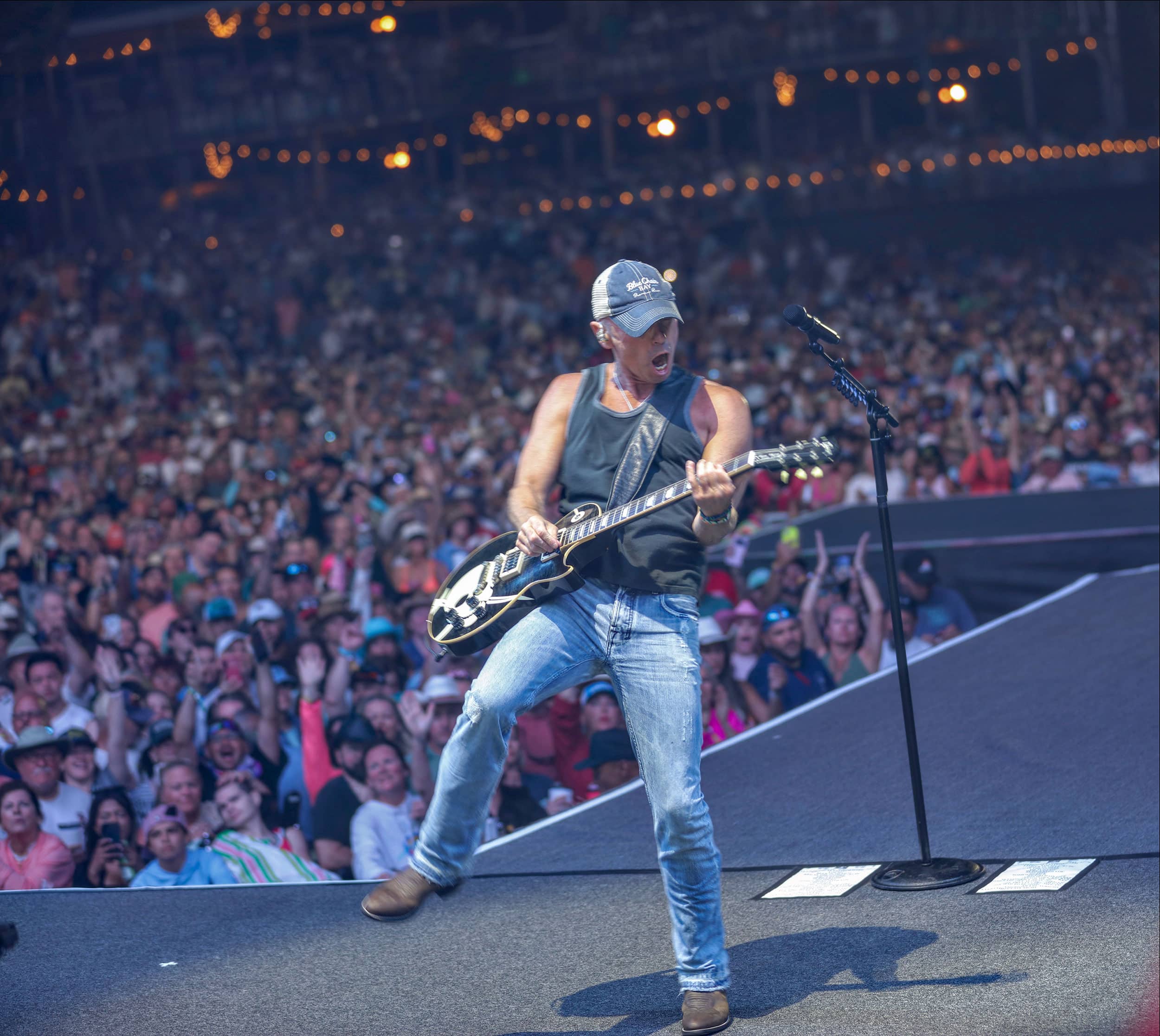 Kenny Chesney Burns Through His First 2026 Show