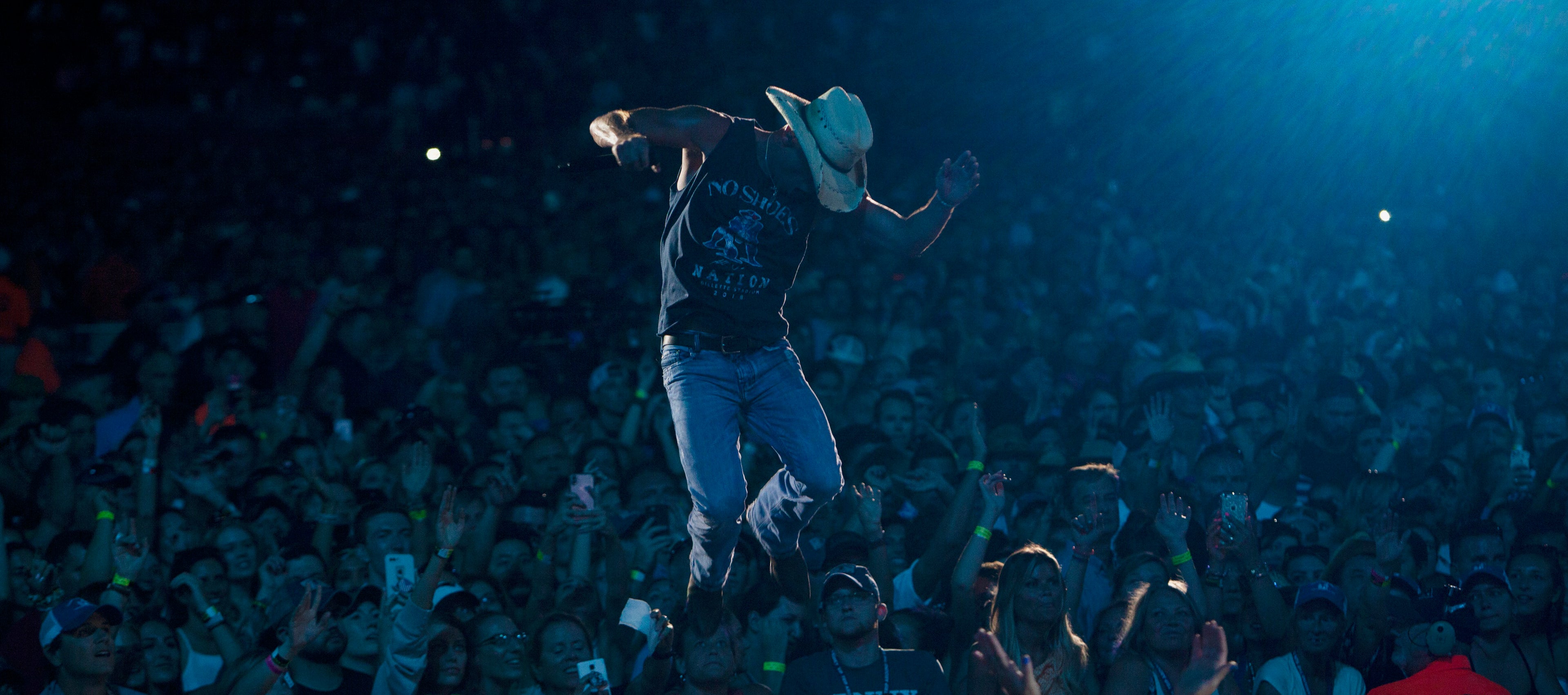Kenny Closes 2018 Trip Around the Sun Tour In Boston