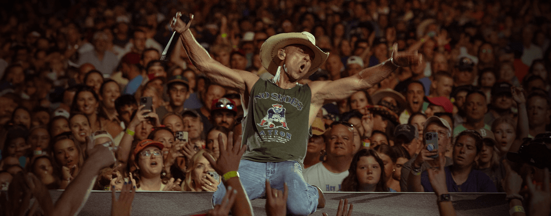 Kenny Chesney Closes It Out with “Carry On”