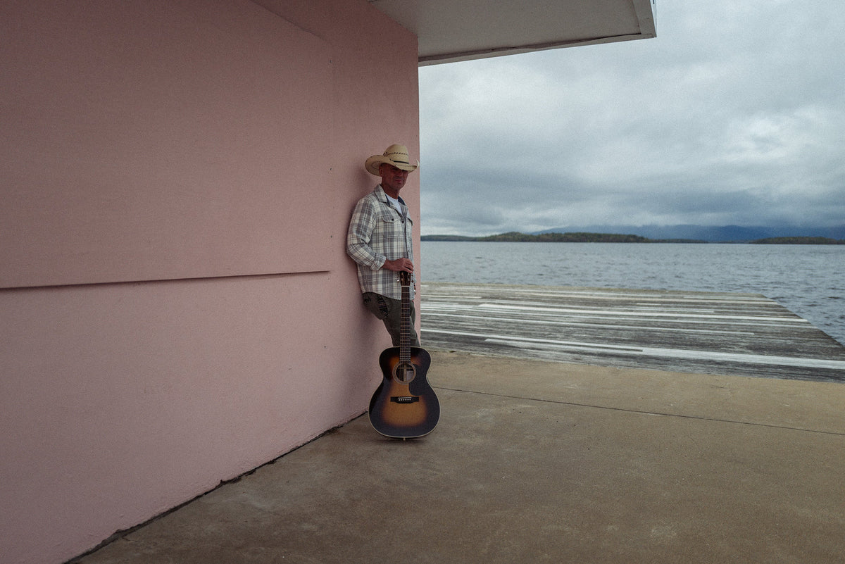 Kenny Chesney’s VERY Big, Absolutely Awesome Street Week “CARRY ON” BECOMES HIS 37th No. 1